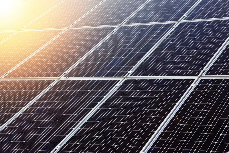 [Comparatif] 5 générateurs solaires performants et à petit prix